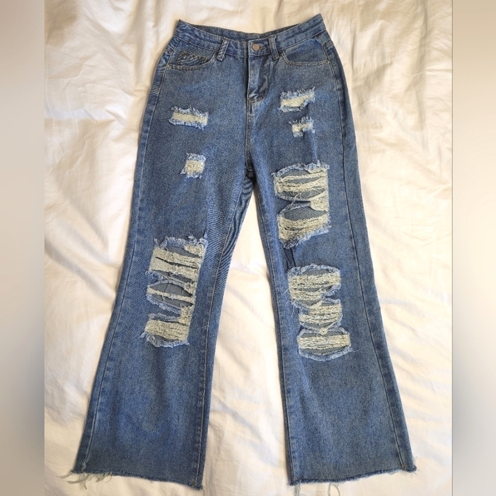 Distressed Wide Leg Jeans Size 24